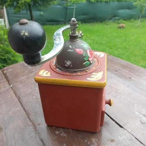 Molinillo de café de madera alemán vintage pintado a mano - Imagen 3 de 12