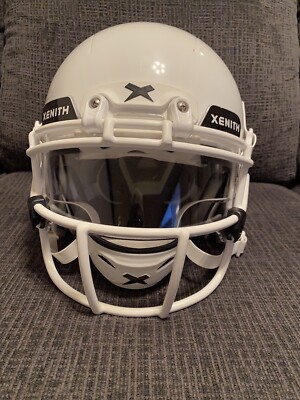 Xenith X2E+ Plus Youth Football Helmet Large. XL Flyte Shoulder  