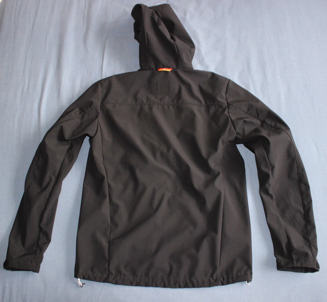 Peak Performance Men's PER SSHJ Black Coat Size M Medium Good Used Condition