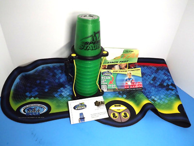 Speed Stacks Stackit 12 Green Cups, Timer, Mat, Training DVD Pre-owned (z)