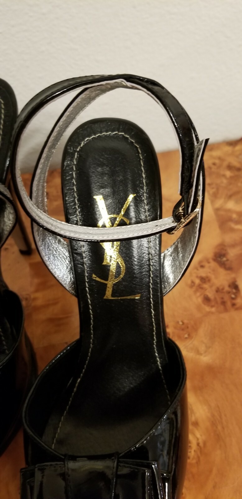 YSL YVES SAINT LAURENT Patent Bow Bianca 105 Sandali Plateau Tacchi 39 Nero