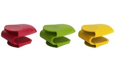 Trudeau Stay Cool Silicone Oven Grip Mitt / Pot Holder - Red Green or Yellow