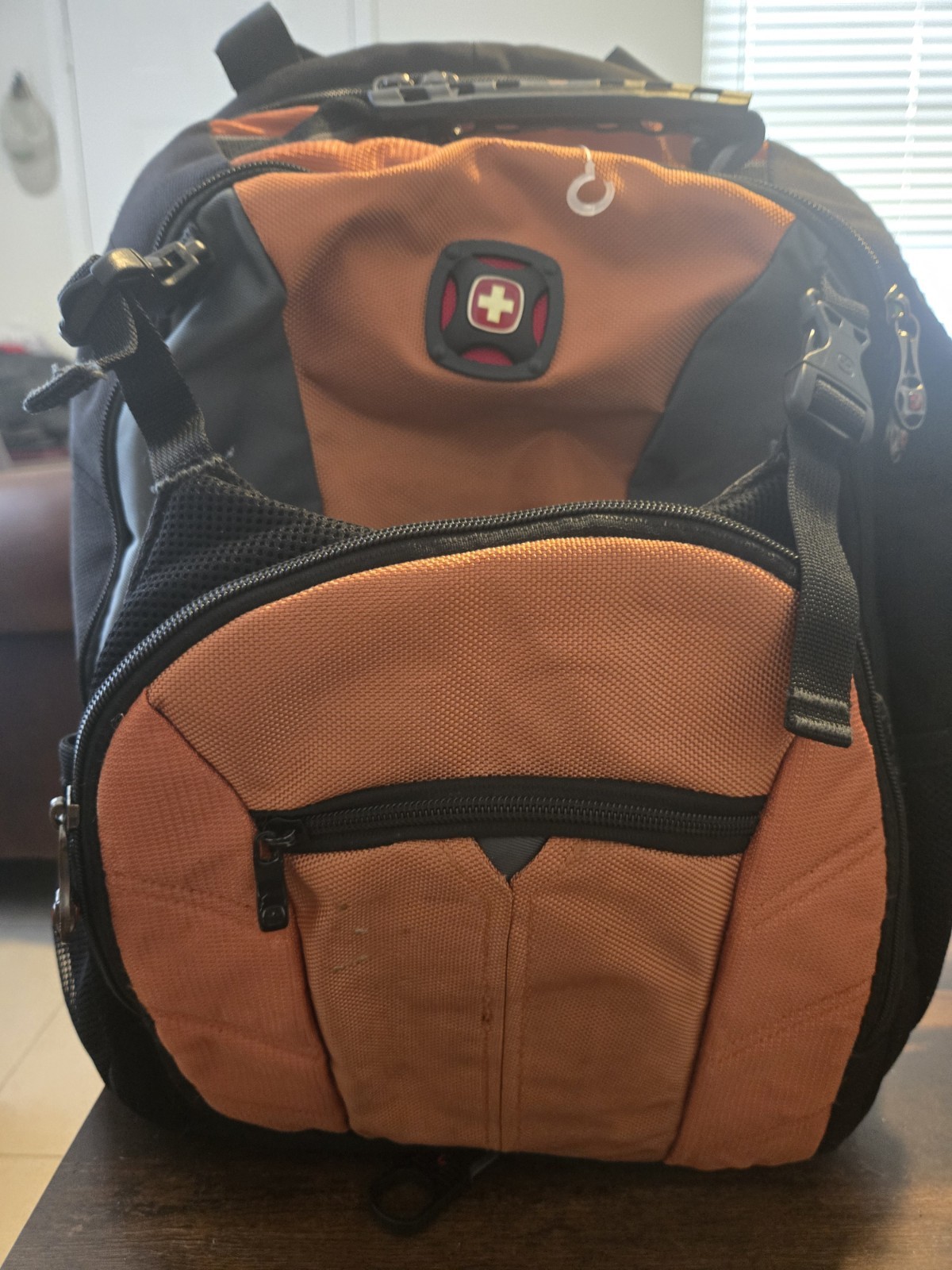 Picture 1 of 6