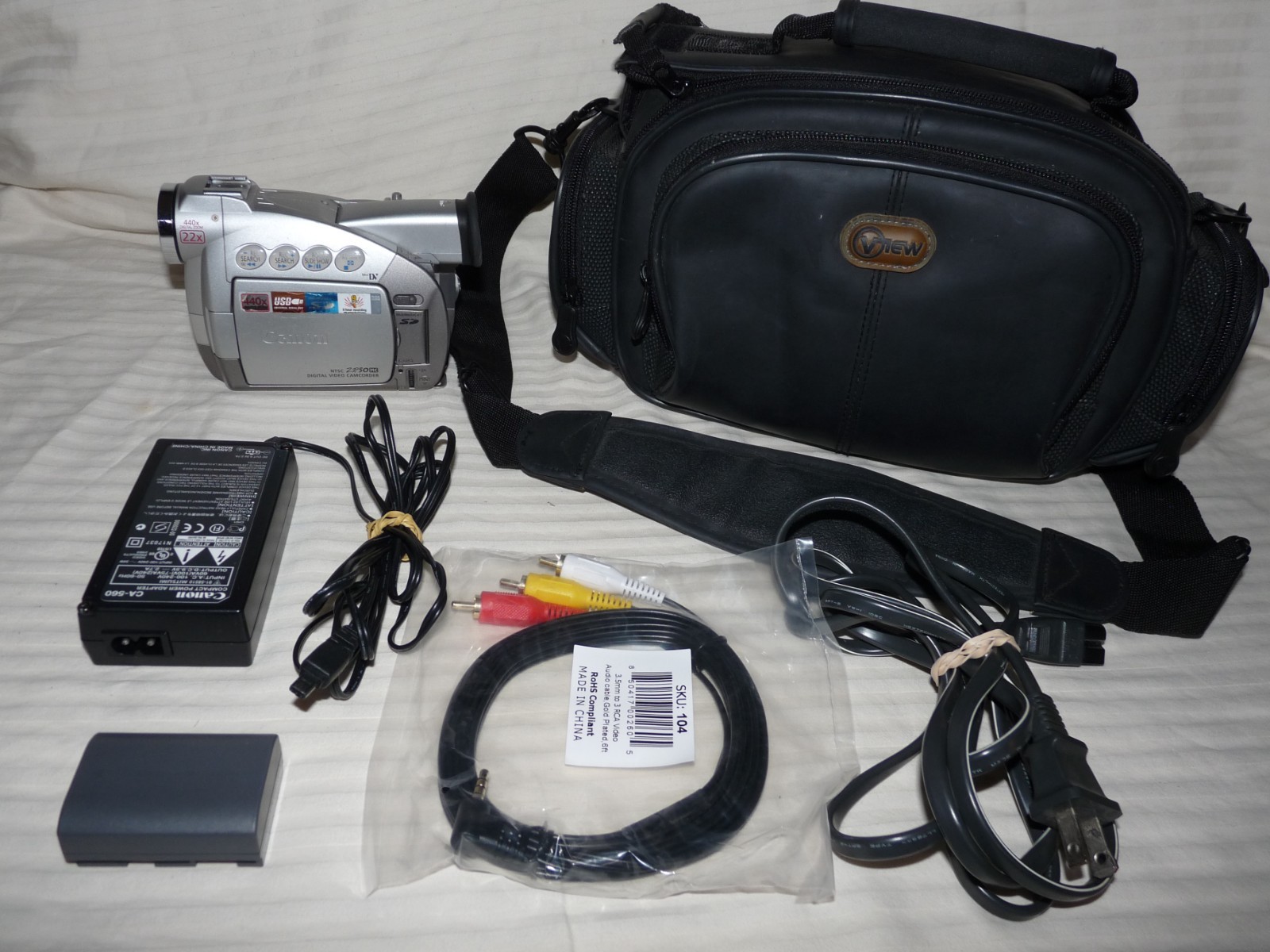 READ DESCRIPTION Canon ZR50 ZR50MC MiniDv Mini Dv Stereo Cam
