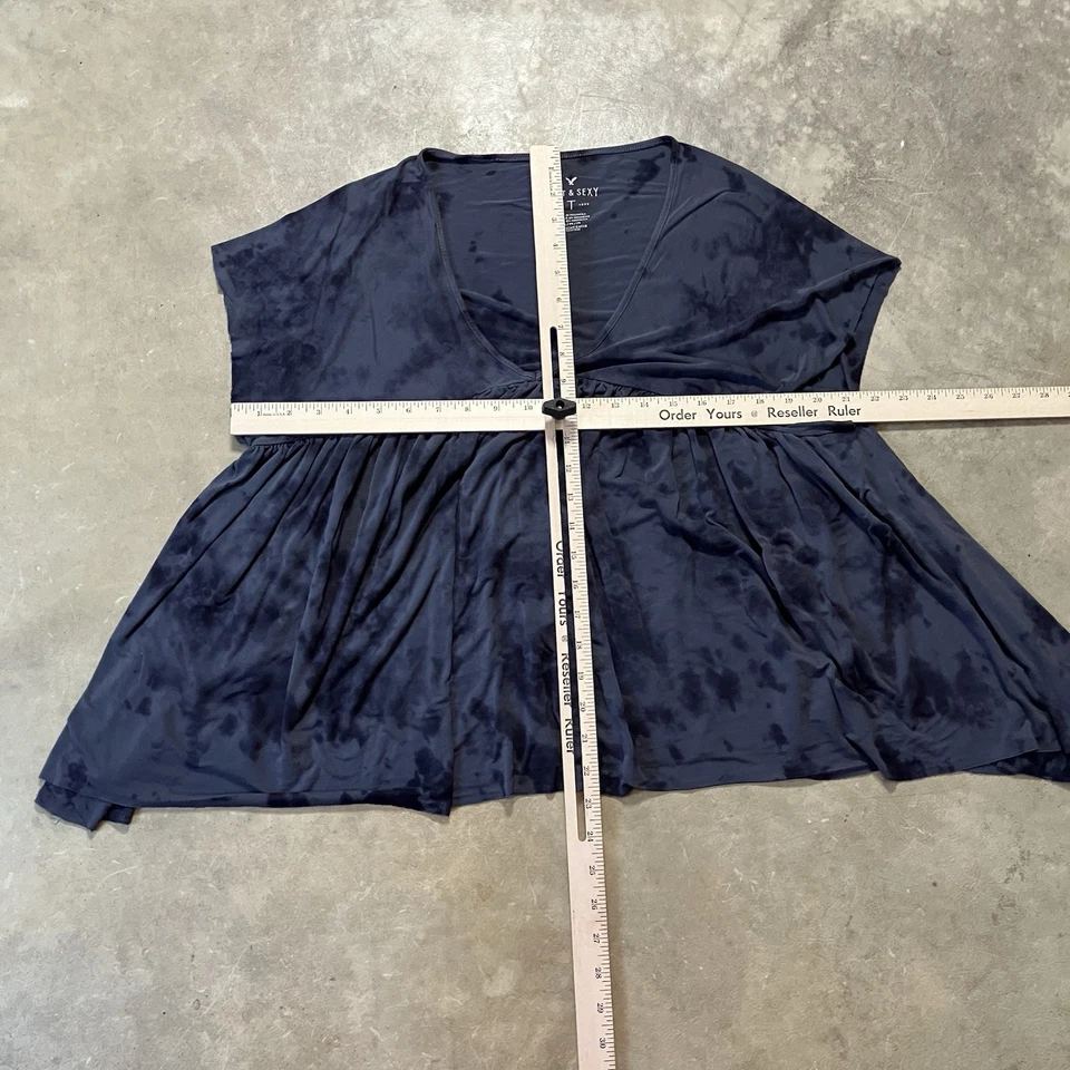 Camiseta American Eagle Suave Sexy Azul Tie Dye Mujer Talla Mediana Cuello en V Foto 2 de 4