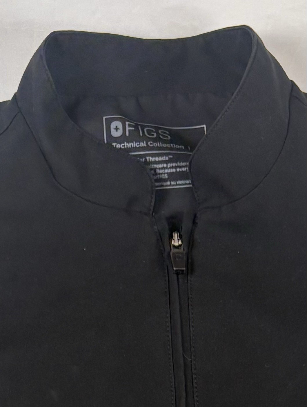 FIGS Technical Collection Full Zip Lightweight Ja… - image 2