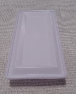 Rare Vtg Tupperware Buffet Get Together Serving Tray 1380 Purple with Lid