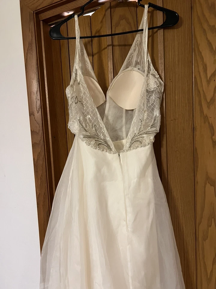 Vestido de novia Tara Keely Foto 3 de 4