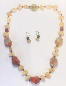 Agate stone, yellow Jade & Garnet 24"Necklce & Earrings w/Jade toggle clasp #160