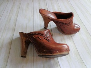 1970 clogs