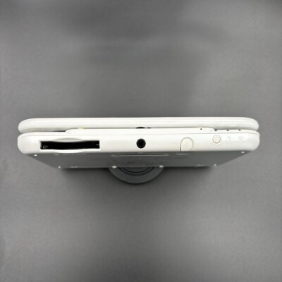 ニンテンドー3DS  ホワイト Nintendo 3DS Pure White [Discontinued by the manufacturer