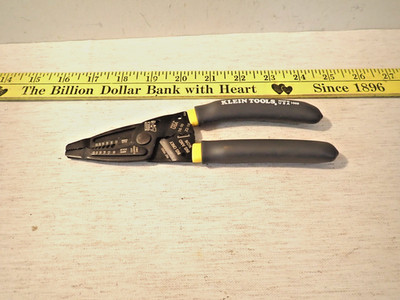 Klein tools  No.1009 -Kurve long Nose Wire Stripper/Crimper