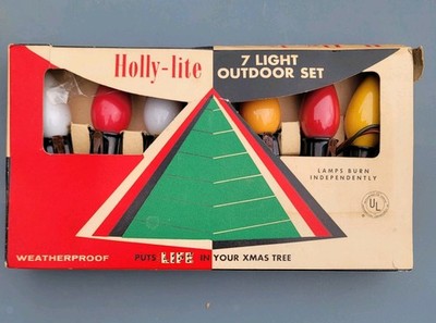 Holly-lite 7 Light String of Lamps Outdoor Set Weatherproof AC or DC Current