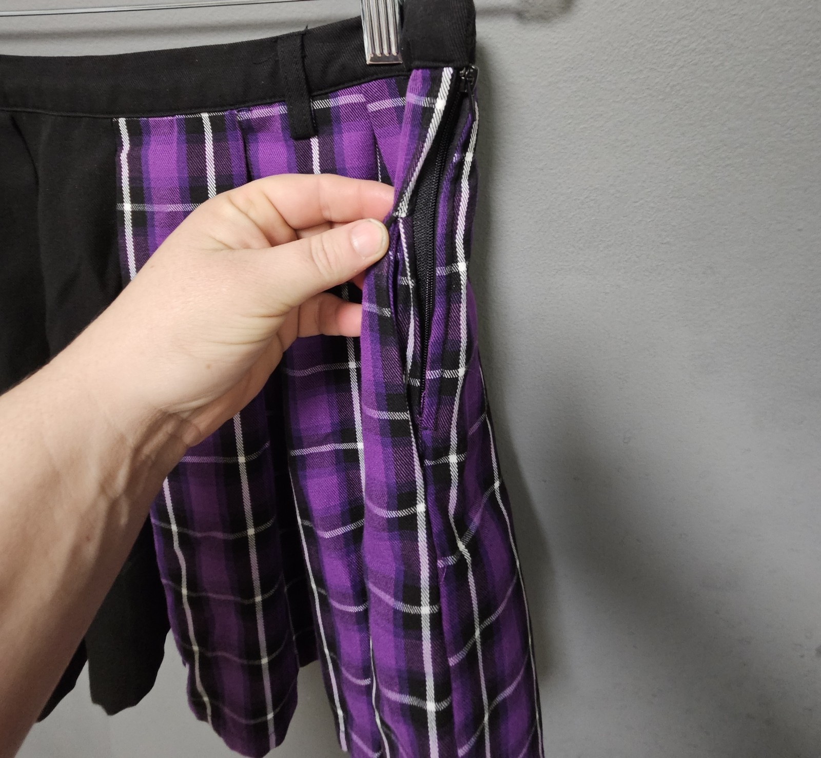 Hot Topic Size L Black Purple Split Pattern Plaid… - image 5