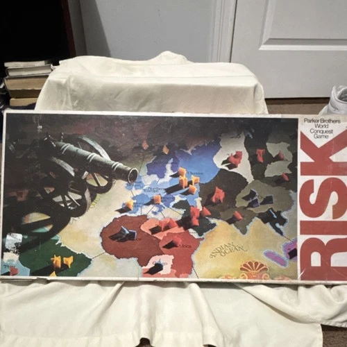 Parker Brothers Risk World Conquest Board Game Vintage MPN 44 complete