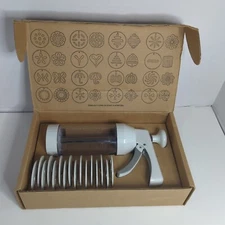 The Pampered Chef Cookie Press Set 16 Asst Discs #1525 New In Box NIB