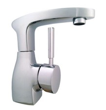 Chrome Brass 360 Swivel Basin Faucet Deck Mount Kitchen Bathroom Sink Tap 2cy007