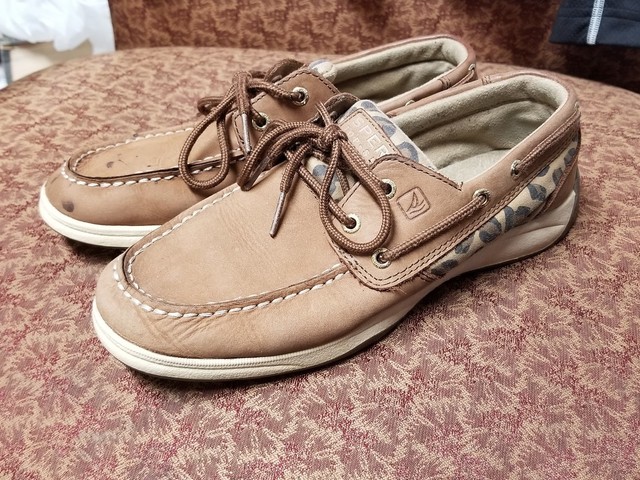 sperry leopard shoes