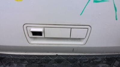 2008-2010 Nissan Armada TailGate TRUNK LID Outer DOORHANDLE SWITCH Camera Option