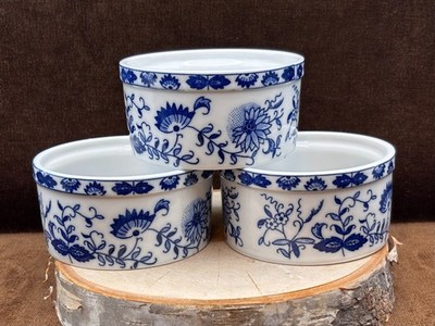 Three Rare Blue Danube Blue Onion Individual 3.75''x2'' Ramekin Soufflé Dishes
