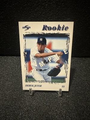 1994  Score DEREK JETER #240  ROOKIE CARD (Sample Card)  - New York Yankee - HOF
