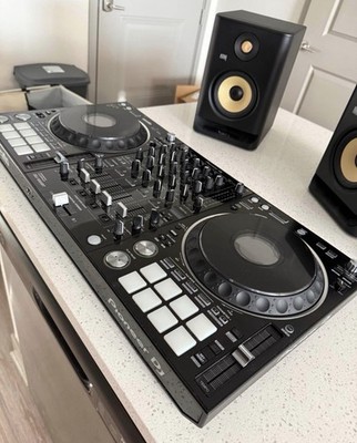 Pioneer DJ DDJ-1000SRT 4-Channel DJ Controller + ProX Flight Case 