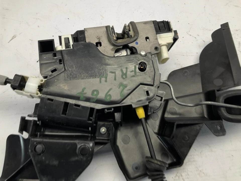08-14 Mercedes-Benz C300 Sedan Front Left Door Latch Lock Actuator P - Image 3 of 4