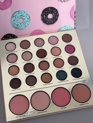 Too Faced You Drive Me Crazy Eyeshadow Palette LE