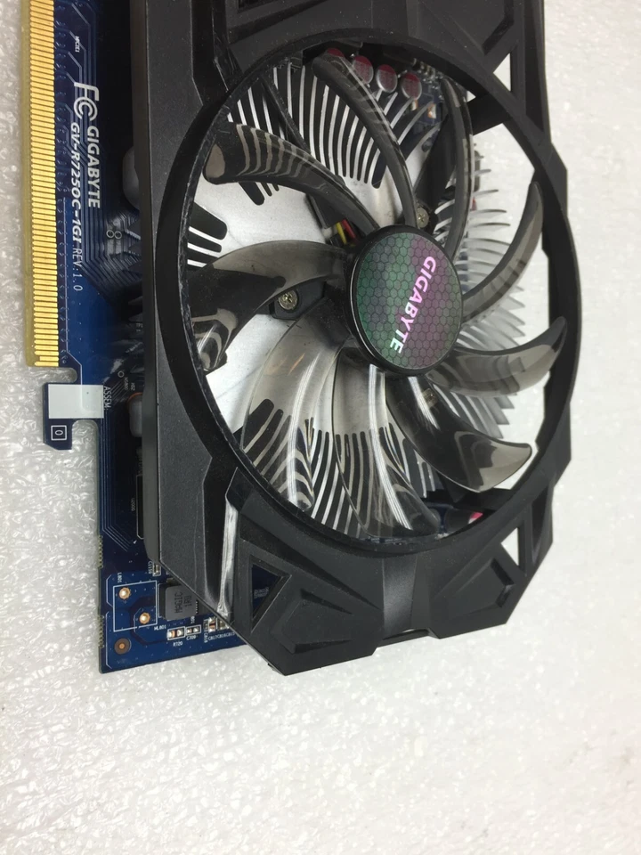 GIGABYTE GV-R725OC-1GI REV: 1.0 SN 134451228154 GREAT CONDITION FREE SHIPPING!!! - Image 4 of 4