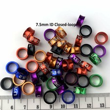 50 PIEZAS Bandas para patas de pájaro de circuito cerrado de aleación de aluminio loro color canario aleatorio