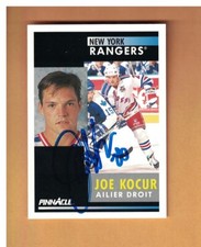 Joe Kocur AUTOGRAPHED 1991-92 PINNACLE FRENCH HOCKEY CARD SINGED NEW YORK RANGER