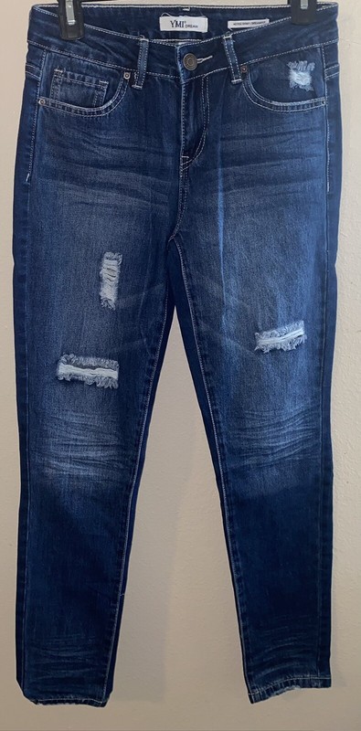 YMI Dream Jeans NWOT Size 3 Mid Rise Skinny Dream Fit