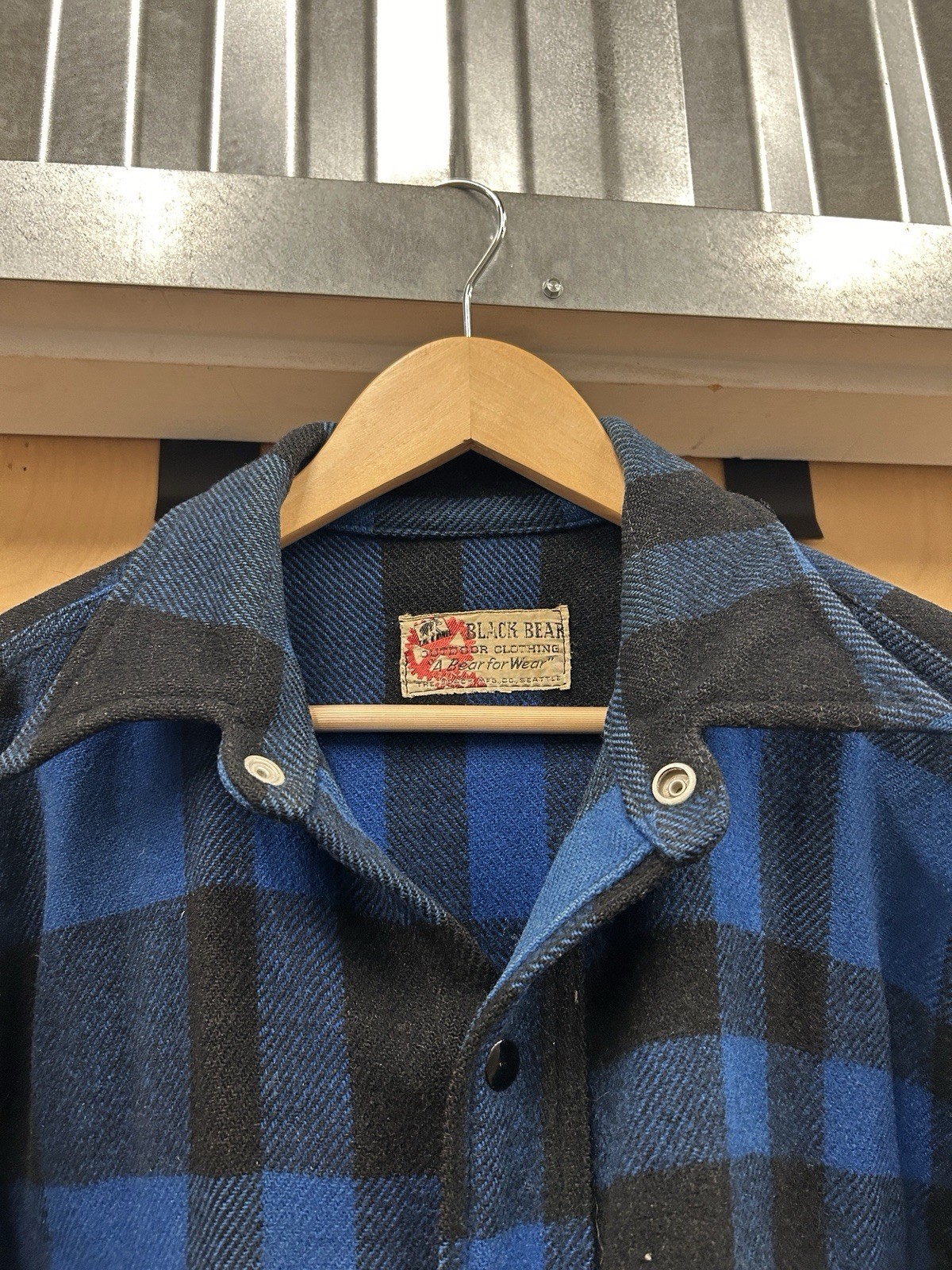 Vintage Black Bear Brand 1940s Blue Plaid Mackinaw Cruiser Jacket Distressed L image 3