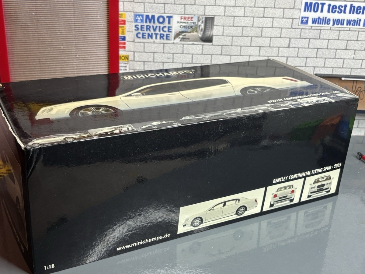 1:18 *BOXED MINICHAMPS 2005 BENTLEY CONTINENTAL FLYING SPUR WHITE