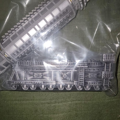 Marmit Iron Mole Soft Vinyl - Picture 3 of 5