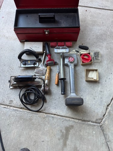 Robert's Carpet Tools Mixed Bundle With tool Box