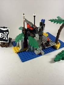 Lego Pirates 1788 Treasure Chest 100% Complete Vintage