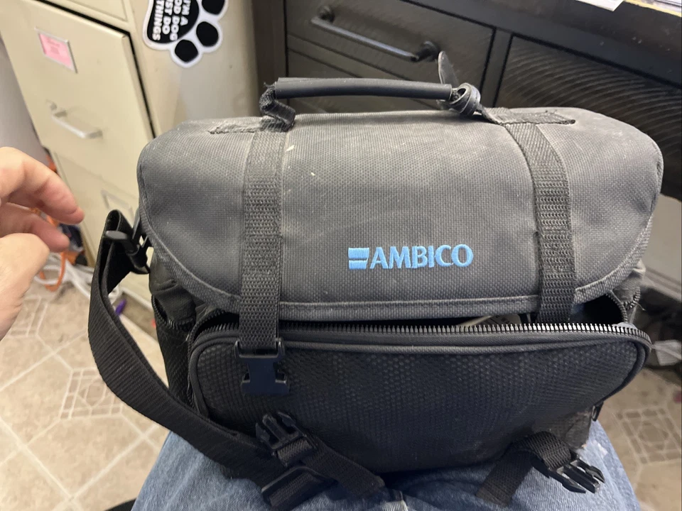 JVC Compact VHS Camcorder GR-AXM230U - Image 3 of 3