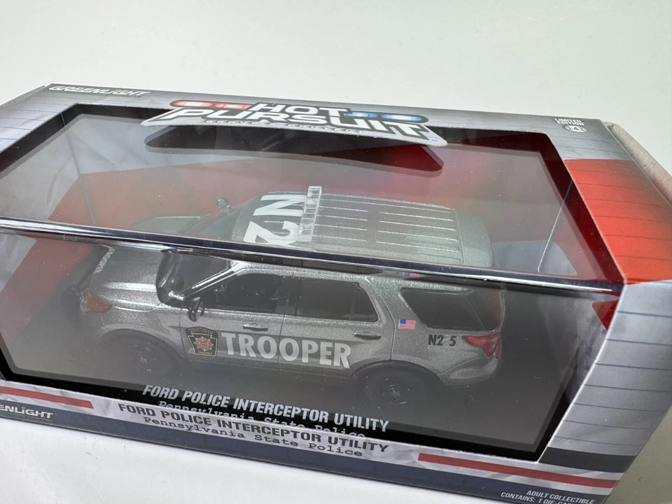 Pennsylvania State Police 2017 Ford Interceptor Utility SUV 1:43 Greenlight PA - Image 4 of 4