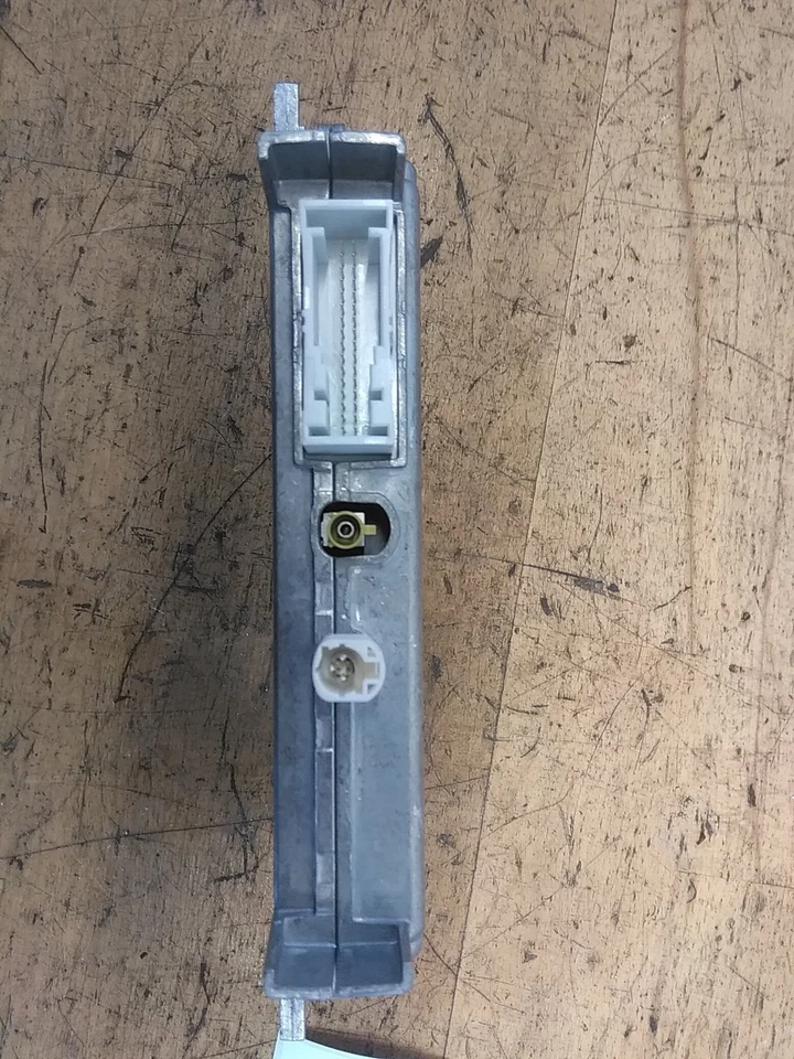 ORIGINALE Vari Relè MERCEDES-BENZ CLASSE C T-Model (S205) 2020 - Immagine 2 di 3