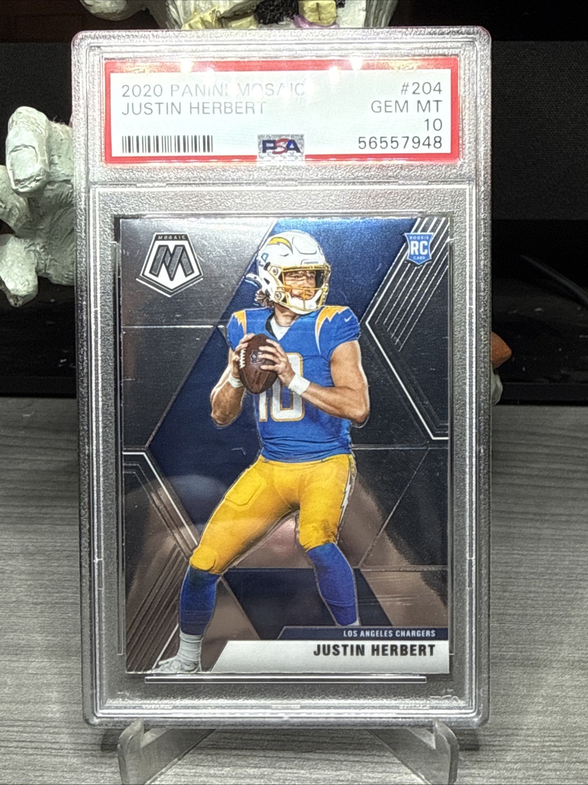 2020 Panini Mosaic Rookie Justin Herbert PSA 10 #204 Los Angeles Chargers