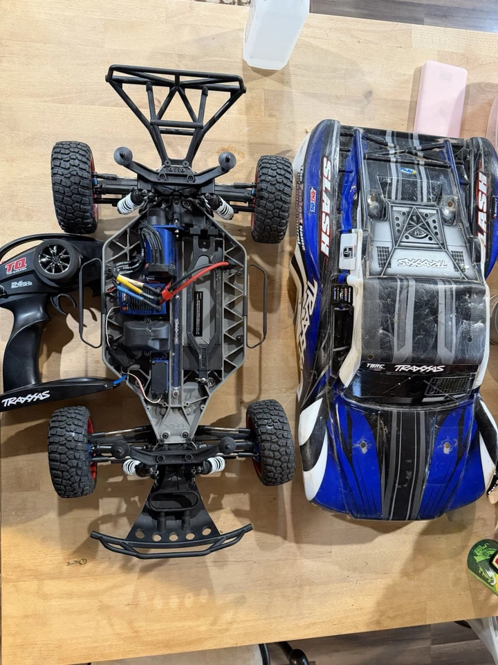 Camión de radiocontrol Traxxas Slash 4x4 Ultimate VXL RTR Foto 4 de 4