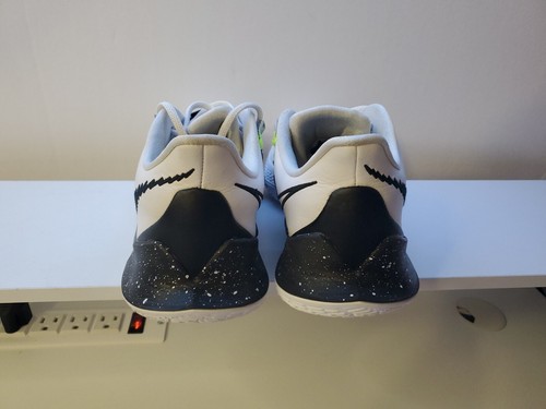 Nike MINT Kyrie Low 3 Team White Blk TB Mens Size 8.5 Shoes Sneakers CW6228-101 - Picture 5 of 10