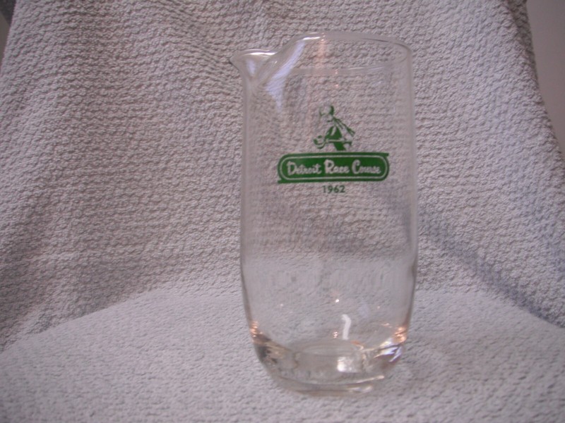 Rare 1962  DRC Detroit Race Course HORSE Racing "Pitcher" Glass For Ice Water
