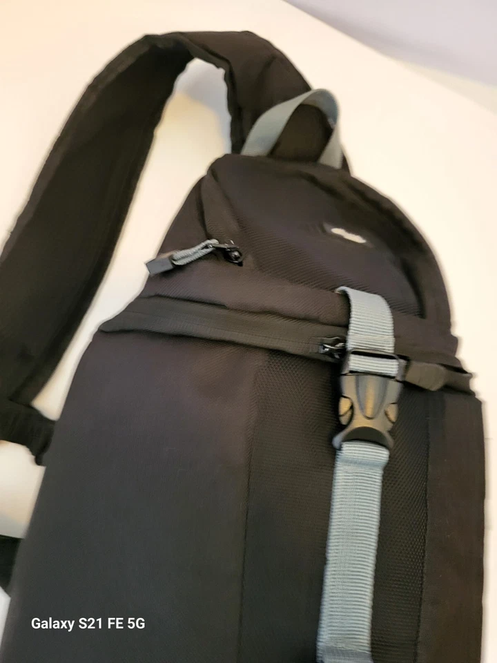 Bolsa honda para cámara fotográfica Altura con divisores Foto 2 de 4