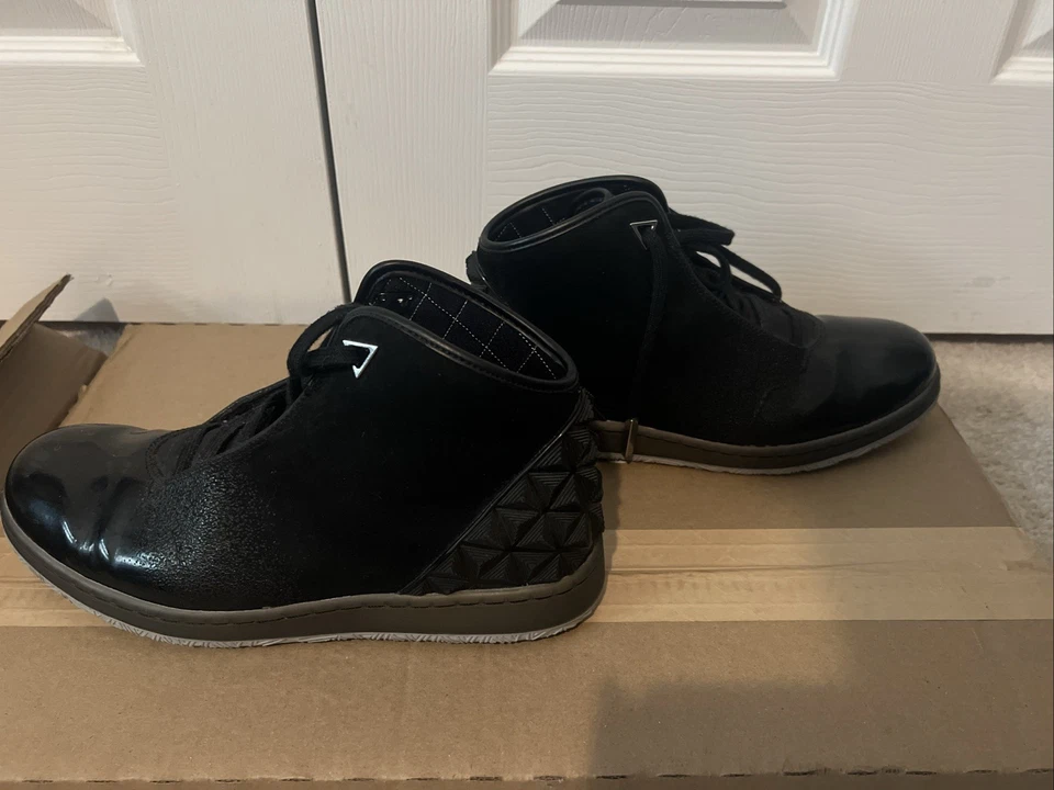 尺码 10 - Jordan Instigator 黑色 — 第 2/4 张图片