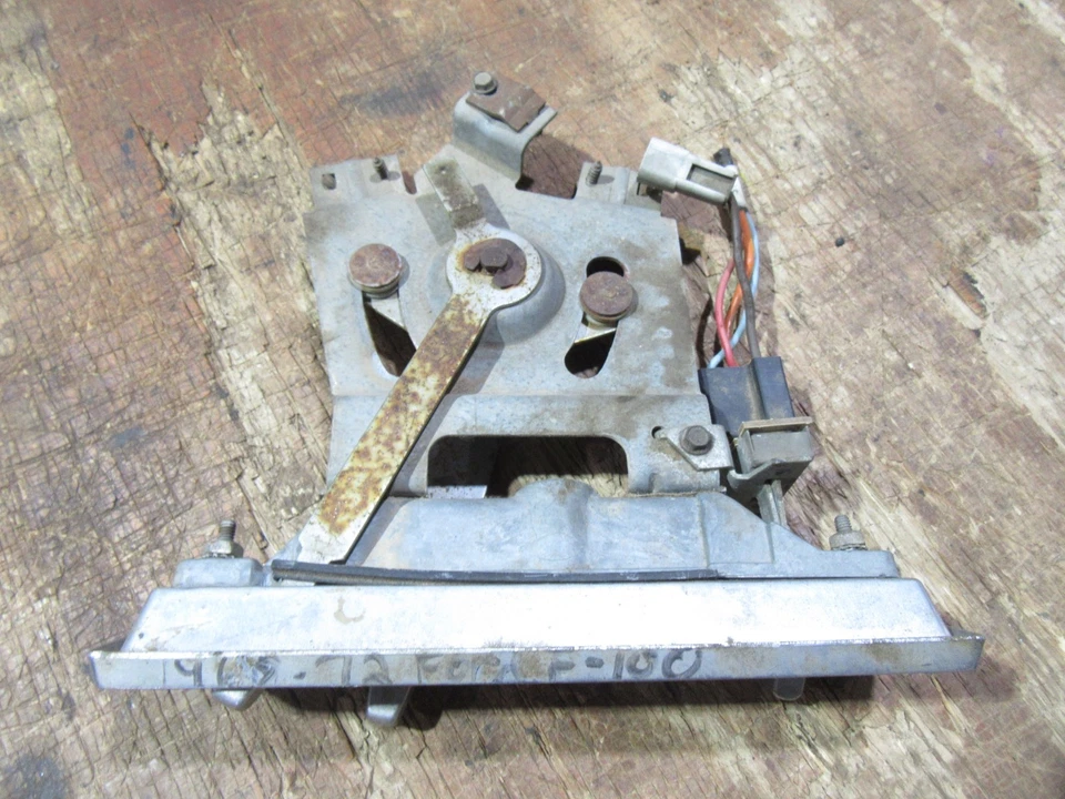 1967 - 1972 福特卡车内部仪表板加热器控制杆单元面板装饰 — 第 2/3 张图片