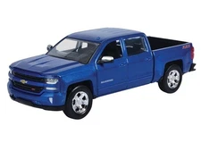 DAMAGED BOX 2017 Chevrolet Silverado 1500 LT Z71 1:27 Scale Model - 79348BL