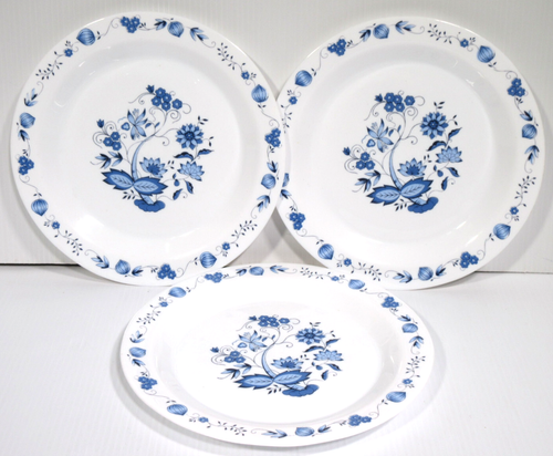 Arcopal Milk Glass Large 26cm Dinner Plates + bowls White Blue Onion Floral - Picture 2 of 5