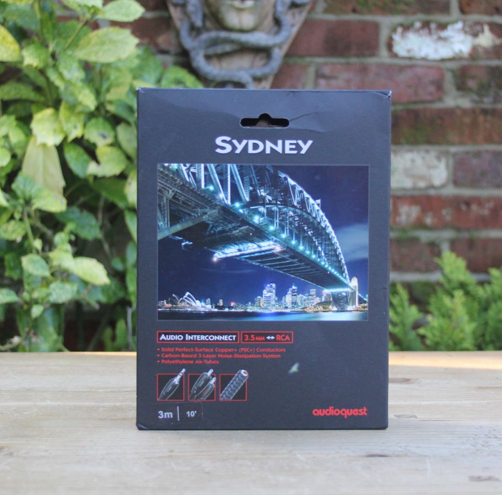 AudioQuest Sydney Interconnect Cable 3.5mm to RCA (3m) New open box RRP